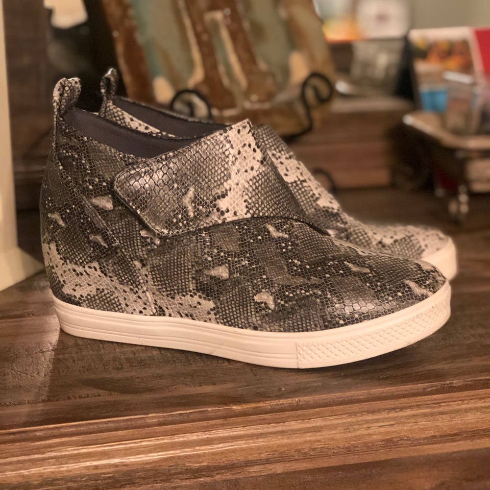 Snake skin wedge sneakers